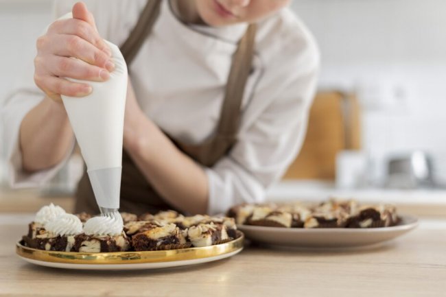 4 IDEIAS CRIATIVAS PARA MARKETING DE DOCES QUE ENCANTAM OS CLIENTES